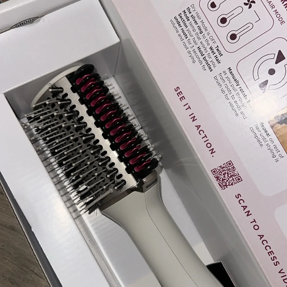 Shark SmoothStyle Hair Dryer Brush - Picture 4 of 6